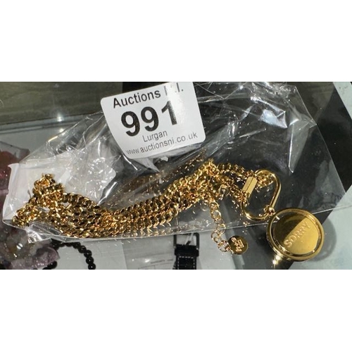 Lot 991       