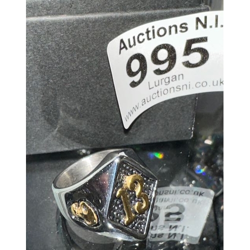 Lot 995       