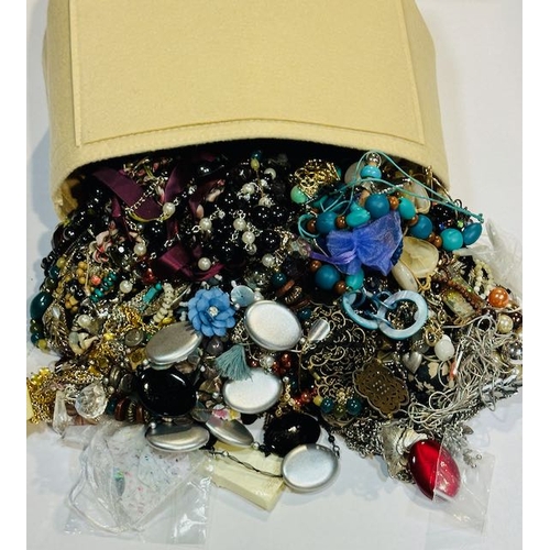 1175 - Heavy Bag of Jewellery