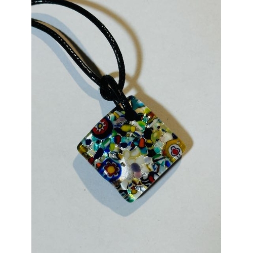 1015 - Murano Glass Pendant Necklace