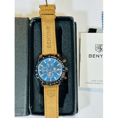 1025 - Benyar Watch