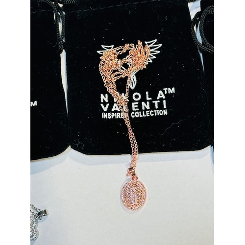 1044 - 3x Nikola Valenti Necklaces