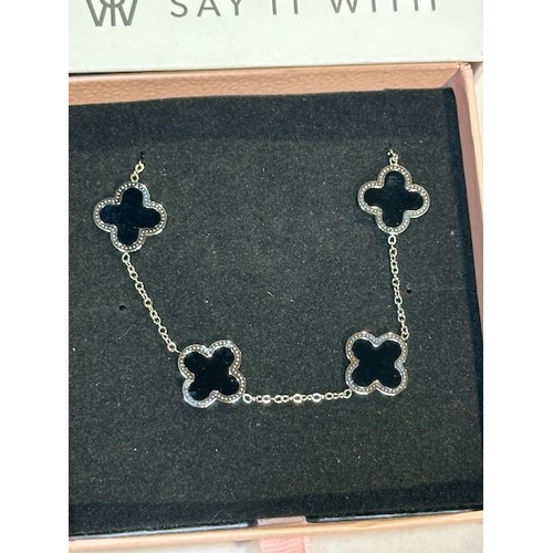 1051 - Four Leaf Clover Bracelet x2