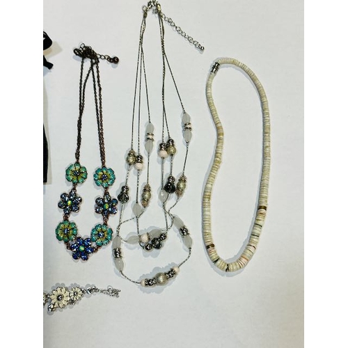 1059 - Collection of Jewellery Incl Pligrim