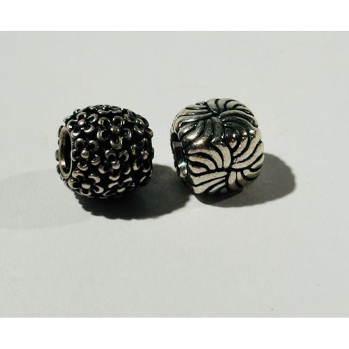 1181 - Pandora Perfect Posies Charm + Square Swirl Charm