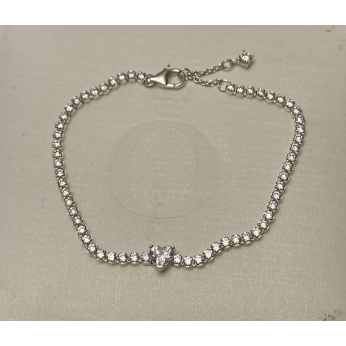 1069 - Pandora Sparkling Heart Tennis Bracelet