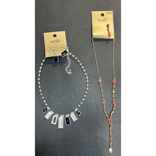 967 - Wallis Necklace & Earring Set x 2 (1 Earring Missing)