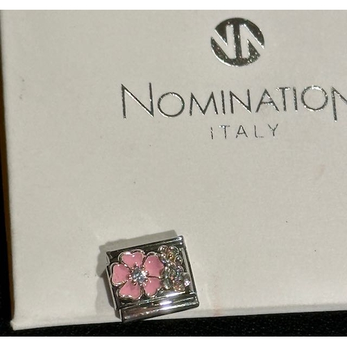 977 - Nomination Floral Charm