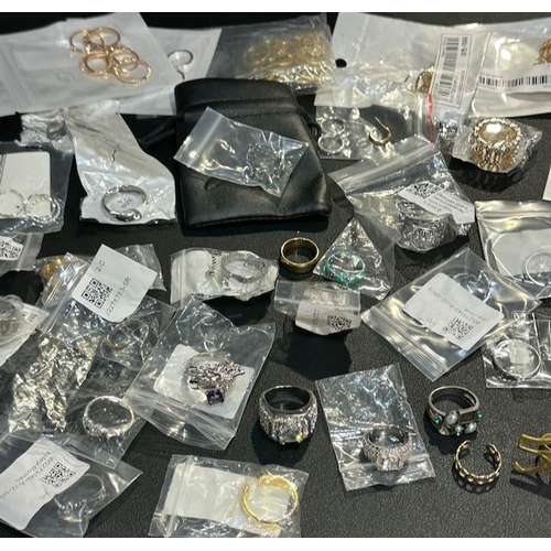 983 - Large Collection of Dress Rings & Earrings