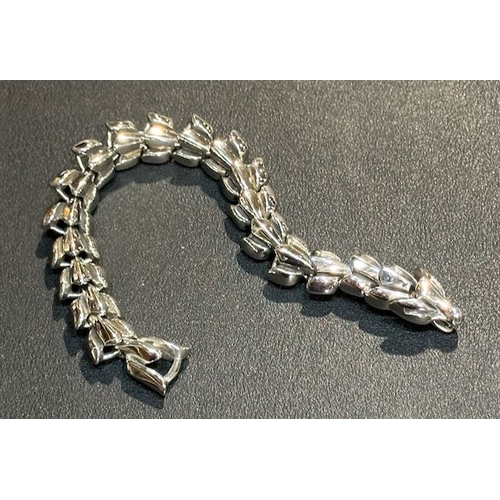 996 - Dragon Bracelet