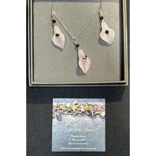 1009 - Tara & Gems Hand Made Silver Floral Necklace & Earrings