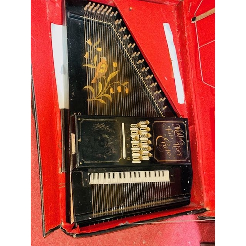 543 - Beautiful Müller's Autoharp 'Erato' in Case