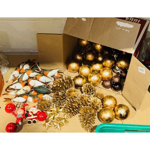 689 - Large Box Of Gold Coloured Baubles & Robin Decorations Etc