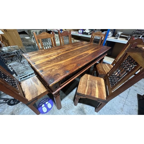 253 - Large Heavy Indian Oak Dining Table & 6 Chairs