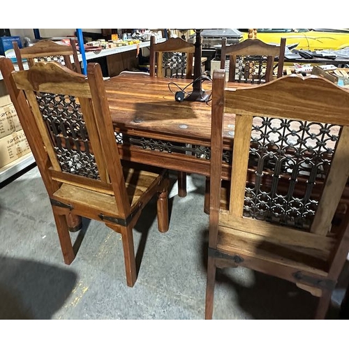 299 - Large Solid Heavy Indian Oak Dining Table & 6 Chairs