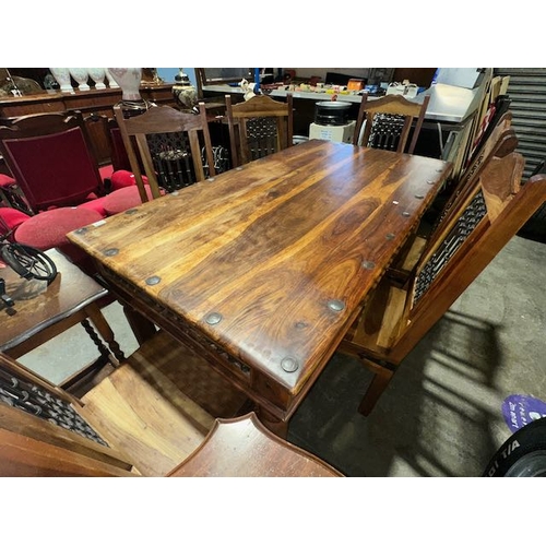 274 - Large Solid Heavy Indian Oak Dining Table & 6 Chairs