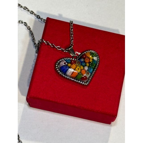 960 - Murano Style Heart Pendant Necklace