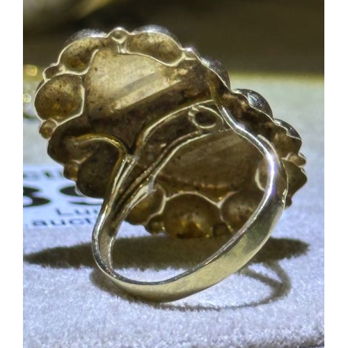 396 - 14k Statement Ring