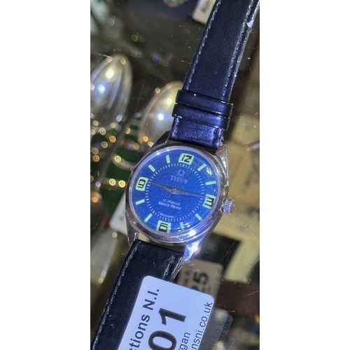 401 - Titus 17 Jewel Shock Proof Watch