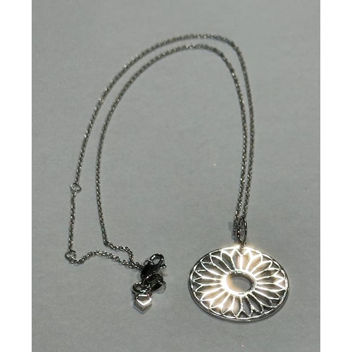 983 - Silver Necklace & Pendant