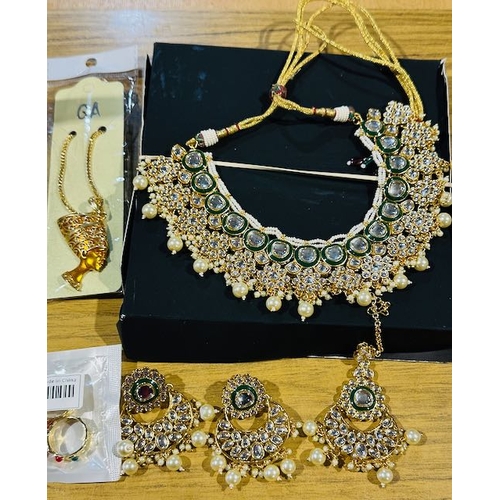 1046 - Collection of Ethnic Jewellery