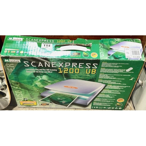 114 - Mustek Scanexpress 1200 UB In Box