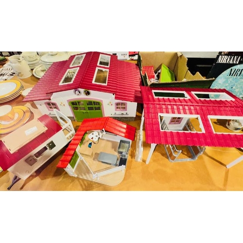 214 - Large Collection Of Schleich Horse Club Bulidings + Large Box Of Horses & Other Sets