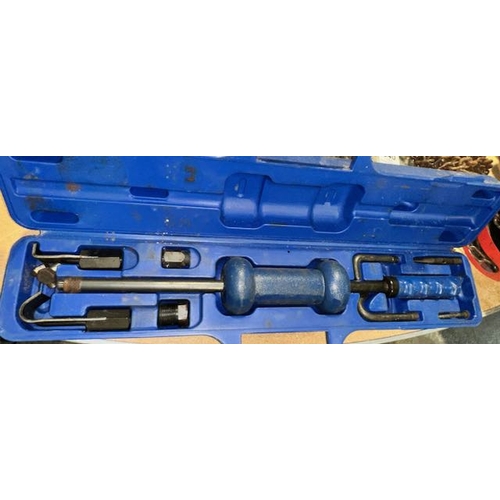 339 - Draper Slide Hammer Kit In case