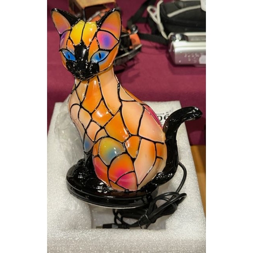 106 - Led Siamese Cat Lamp