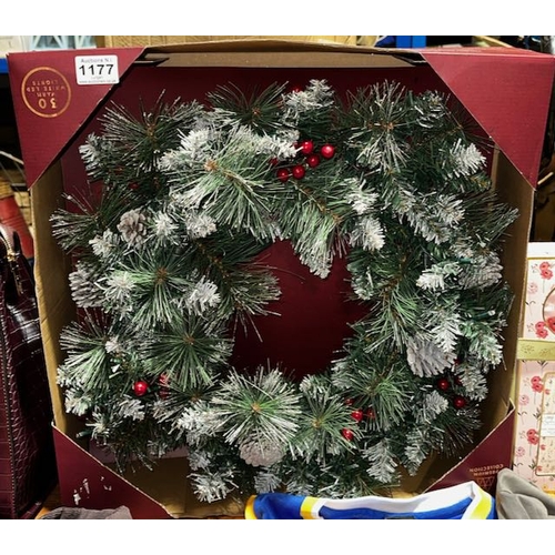 1177 - Large Boxed Christmas Wreath