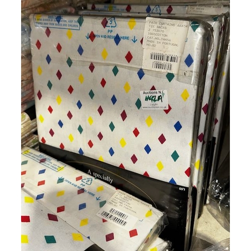 1142A - 5 x Pairs of Unused Curtains 66x54