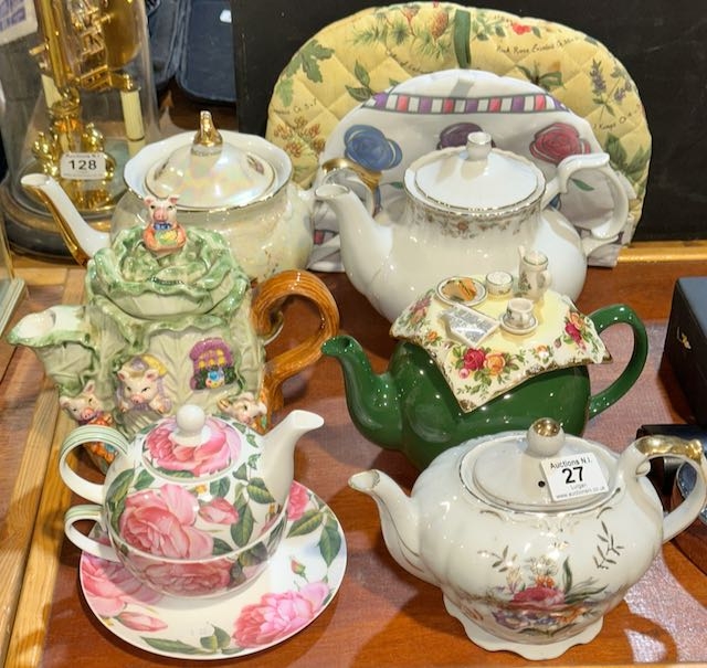 Collection of Teapots Incl Newbridge Tea For One Set
