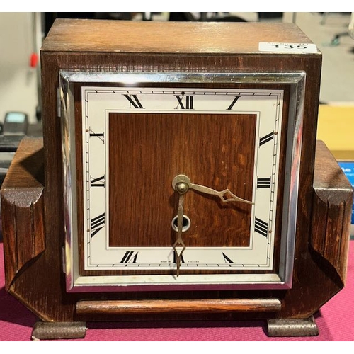 135 - Vintage Art Deco Style Mantle Clock