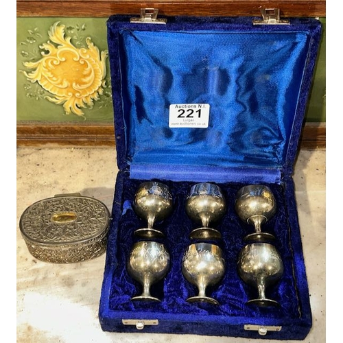 Lot 221       