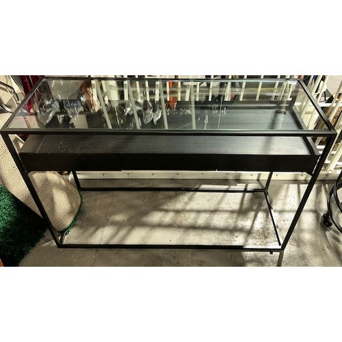 Lot 250       