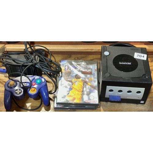 204 - Nintendo Gamecube with Controller & Games