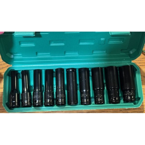 206 - Unused 10pc Socket Set In Case