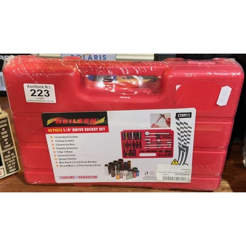 223 - Sealed Neilsen 40pc 1/4