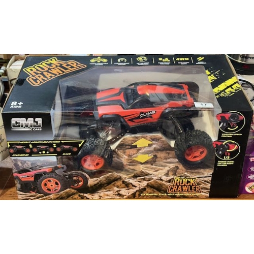 17 - Rock Crawler RC 1:12 Monster Truck with Adjustable Height