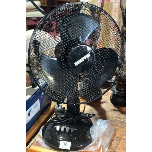 19 - Geepas Black Table Fan