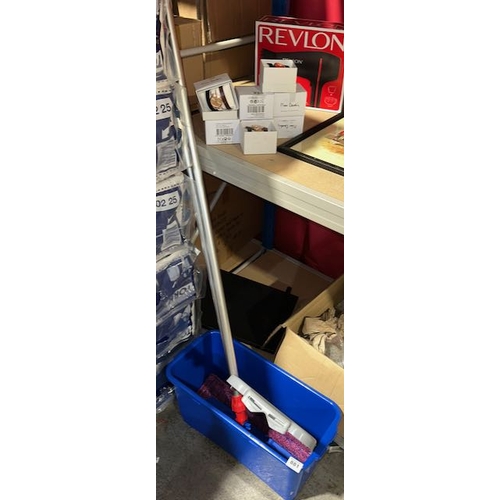 881 - Unused Flat Mop + Mop Bucket With Lid & Mop Head