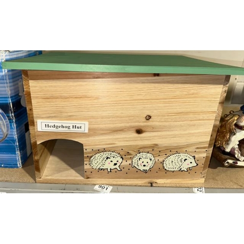 901 - Unused Wooden Hedgehog House - Approx 18