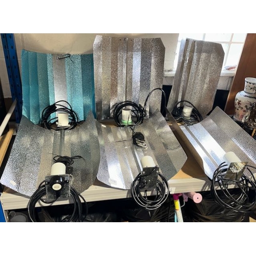 919 - Lot of 6 Reflector Lights