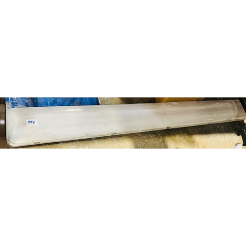 Lot 554       