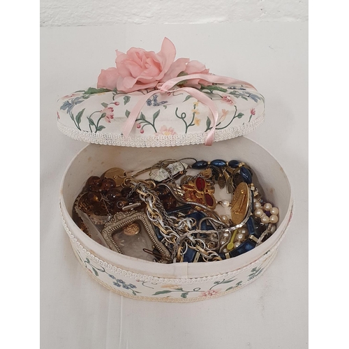 172 - Small circular box with the contents of mixed costume jewellery