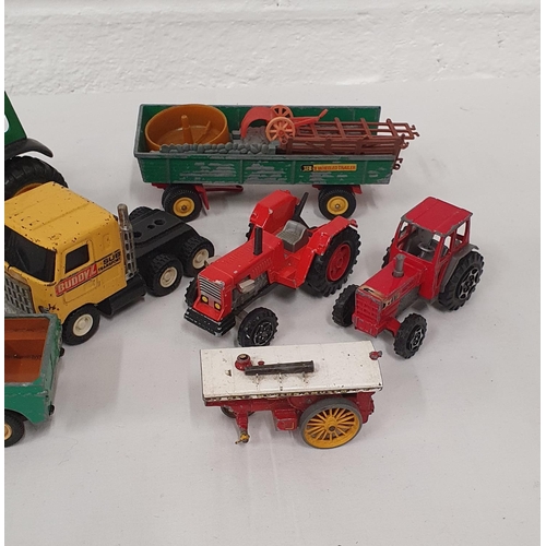 263 - Collection of diecast faming vehicles including tractors and trailers