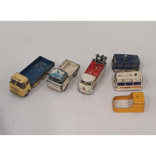 264 - Collection of diecast working vehicles including a VW splitty with pulleys