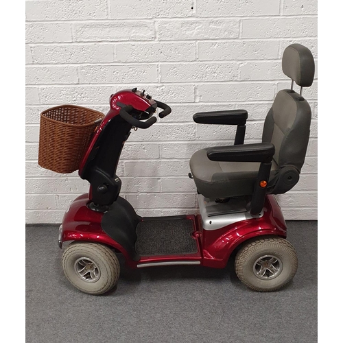 121 - Shoprider Deluxe Mobility Scooter with Charger (Motor not engaging)