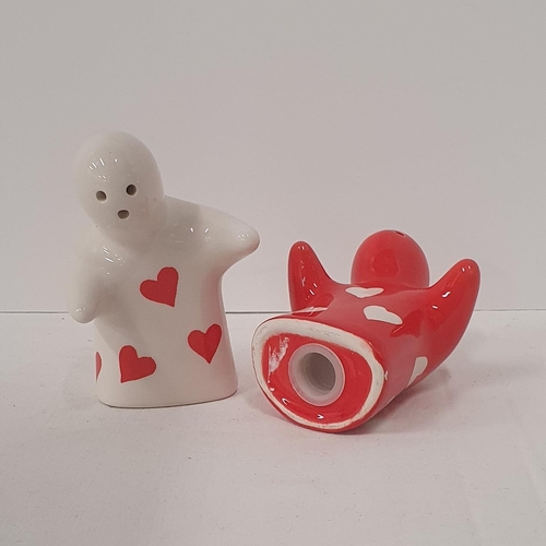 323 - Salt & pepper shakers in Red and white knave of hearts style