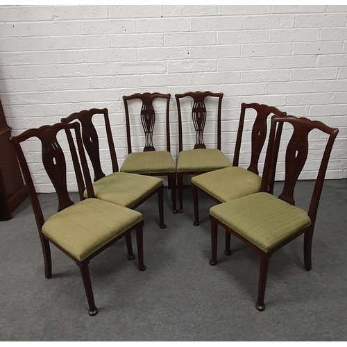 539 - Set of 6 fine wooden dining chairs with olive green cushioned seats